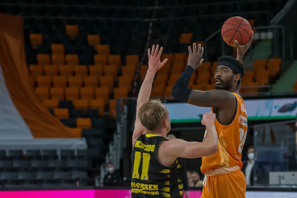 波娃与威廉 波娃与威廉