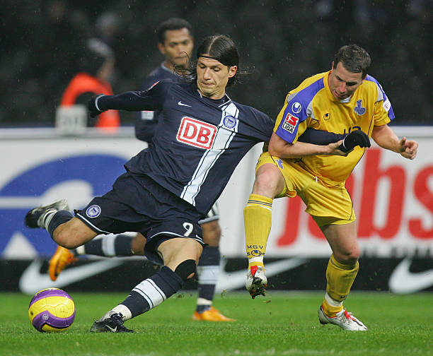 纽卡斯尔联 纽卡斯尔联