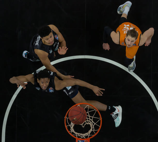 为锋线输送 为锋线输送